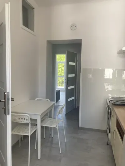 Warszawa Żoliborz ul. Mickiewicza 3-pokojowe mieszkanie 73 m² z balkonem i dostępem do zielonego ogrodu - miniatura 2