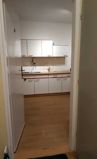Pokój ala kawalerka przy PG - miniatura 2