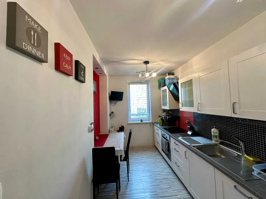 Pokój 12 m² | KROWORZA | Kluczborska| 1000 zł + RACHUNKI | PARKING GRATIS | OD ZARAZ - 1/6