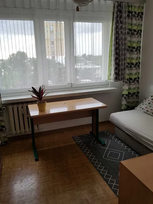 Pokój jednoosobowy w mieszkaniu 3 pokojowym - od zaraz! - 1/6