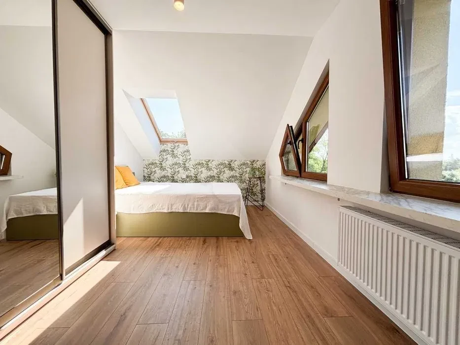 Kraków – Borek Fałęcki -- ul.Kolejarzy – 30 m2 z OGRÓDKIEM i możliwością parkowania - 1/7