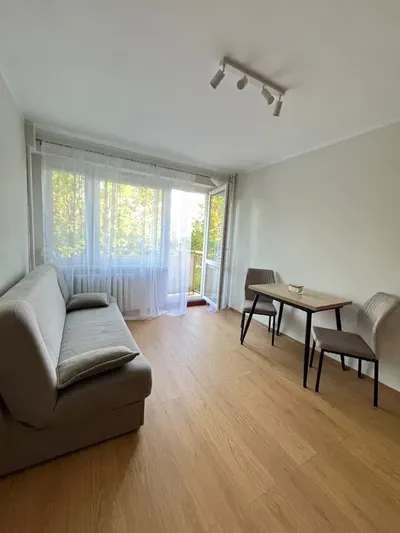Wynajme mieszkanie 2 pokoje 35m na ul. Sydowa