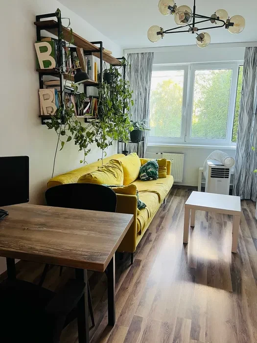 Nasze pierwsze mieszkanie| BIEŃCZYCE, os Kazimierzowskie, 2 pokoje 36,9 m² | bez pośredników | suszarka do prania | w pełni wyposażone| PIES OK - 1/8