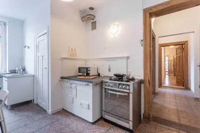 Pokój 10m2 jednoosobowy, widok na Okrąglak - miniatura 5