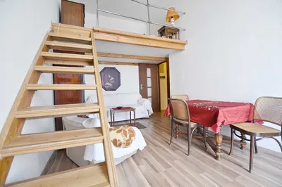 Stare Miasto Starowiślna duże jednopokojowe z antresolą - miniatura 4