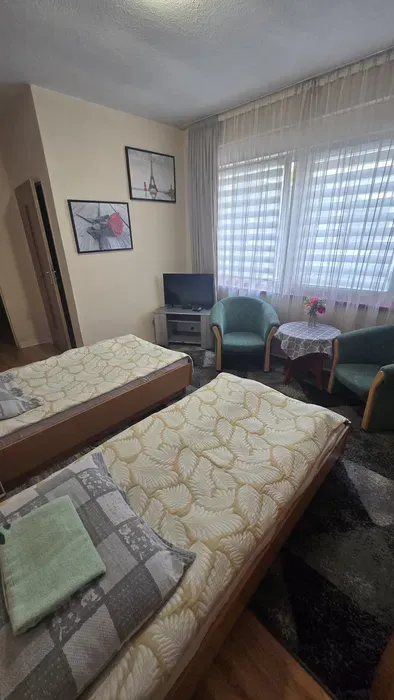 Pokój 2 osobowy z łazienką - miniatura 2
