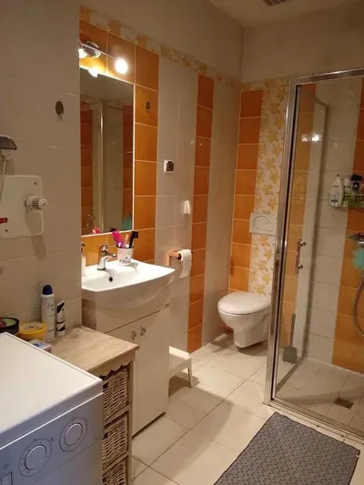 Wynajmę kawalerkę mieszkanie 35m2 w Rynku Podgórskim Podgórze z balkonem pokój + kuchnia - miniatura 5