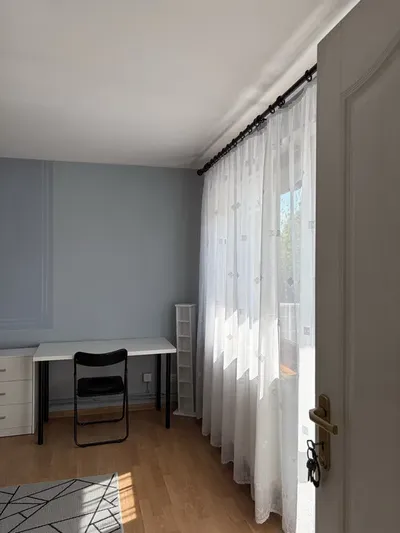 Pokój z balkonem do wynajęcia - miniatura 2