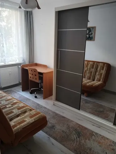 Bródno 2 pokojowe Rembielińska W-wa 2600zł + czynsz 900zł - miniatura 3