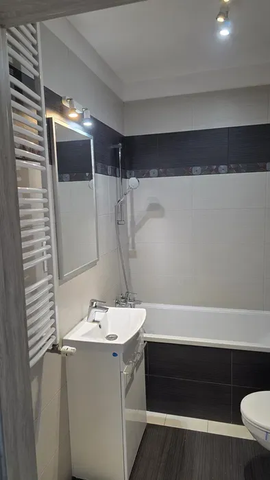 Mieszkanie 38m2, 2 pokoje, Metro Słodowiec, piękny widok z 11 piętra - miniatura 4