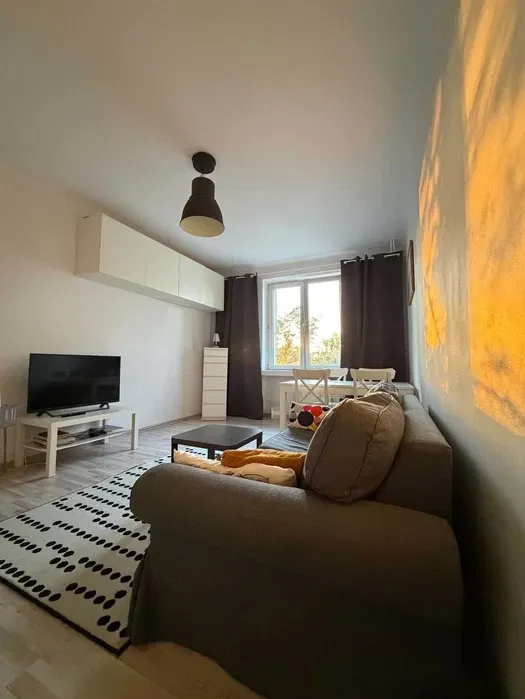 Wynajmę mieszkanie 50 m² 2-pokojowe Praga Południe - 1/7