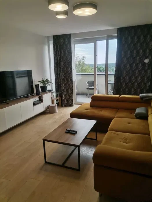 Komfortowy Apartament 2 pok. 60 m2 Osiedle Chopina 10 min Katowice Internet w CENIE - 1/8