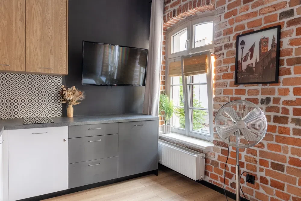 Kawalerka 18 m² – Stare Miasto, Toruń | Dostępna od zaraz - 1/8