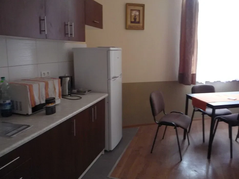 Dwa pokoje do wynajecia dla studentow blisko AGH - CENTRUM w samodzielnym mieszkaniu - 1/4