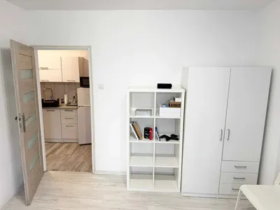 Mieszkanie naprzeciw Kampus UJ ( 2 pokoje + kuchnia + komórka lok. + parking ) Ruczaj / Czerwone Maki | MIESZKANIE NAWET DLA 3 OSÓB - miniatura 3