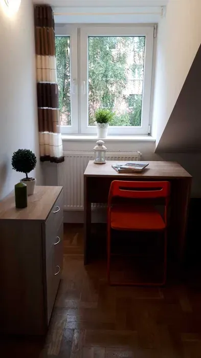 Pokoje do wynajęcia dla studentów i osób pracujących w dzielnicy Krowodrza - miniatura 3
