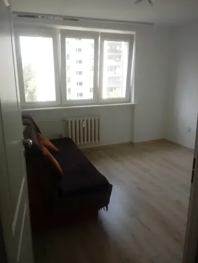 Wynajmę 2-pokojowe mieszkanie, ul Lwa Tołstoja, Bielany blisko stacji metra - miniatura 4