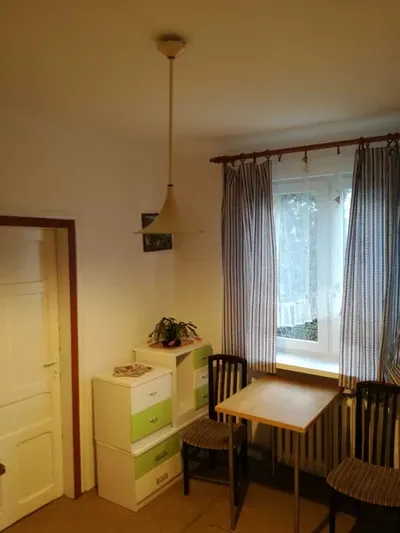 Wynajmę 2 pokoje, kuchnię,łazienkę -75m2 w domu jednorodzinnym - miniatura 3