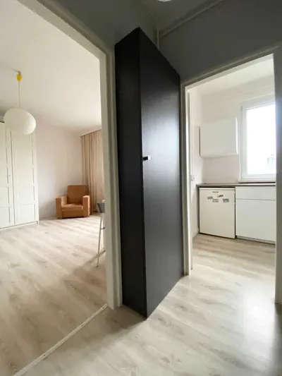 Kawalerka w centrum , słoneczna, ul. 3 Maja. - miniatura 5