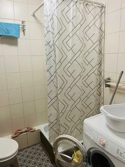 Pokój dla studentki w mieszkaniu studenckim wynajmę - miniatura 2