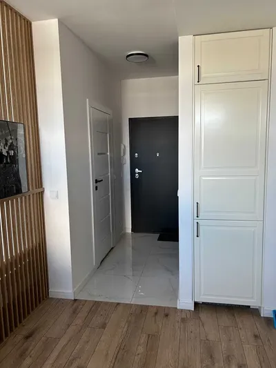 Studio Ordona Wola 36,5m2 z dużą loggią piętro 8/8 + garaż - miniatura 2