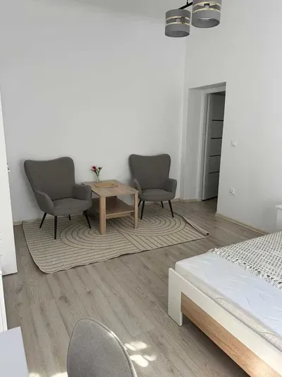 Pokój w samym sercu starówki - miniatura 3
