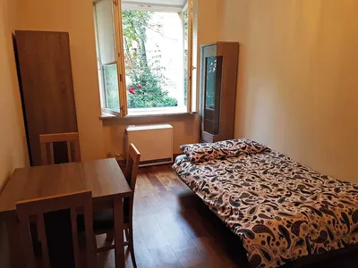 Przytulna Kawalerka w Centrum Krakowa, ul. Krowoderska - miniatura 3