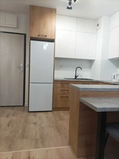 2 pokojowe mieszkanie - 32,5 mkw, ul. Banacha w Krakowie, miejsce postojowe w garażu - miniatura 5