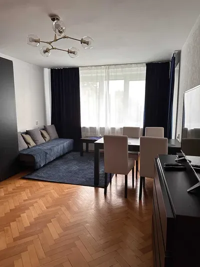 Duża kawalerka(osobna kuchnia)Gdynia Redłowo 3 min do rezerwatu 7odSKM