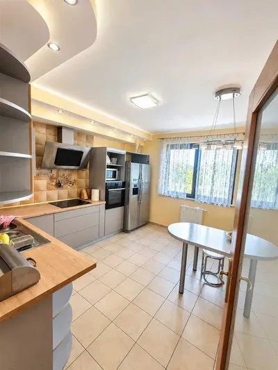 Oliwa| 74 m²| 3 pokoje| 2 balkony| garaż| blisko OBC i UG| przyjazne zwierzętom - miniatura 2