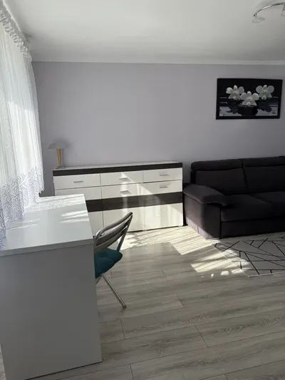 Trzy pokoje na wynajem, razem lub osobno, dla studentek - miniatura 5
