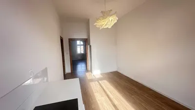 BEZPOŚREDNIO: 2-pokojowe 48 m2 w kamienicy, ścisłe centrum Gliwic, od zaraz - miniatura 5