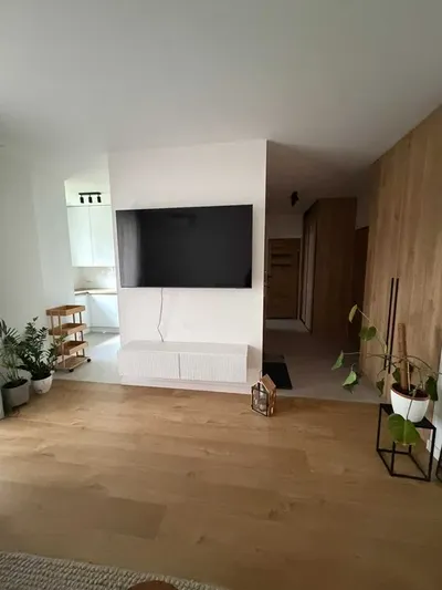 2 pokoje 49 m² + ogródek 50 m² | Włochy| garaż - miniatura 2
