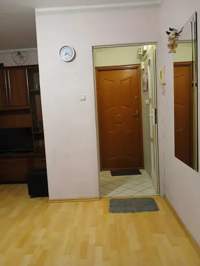 Do wynajęcia przytulna kawalerka REZERWACJA - miniatura 5