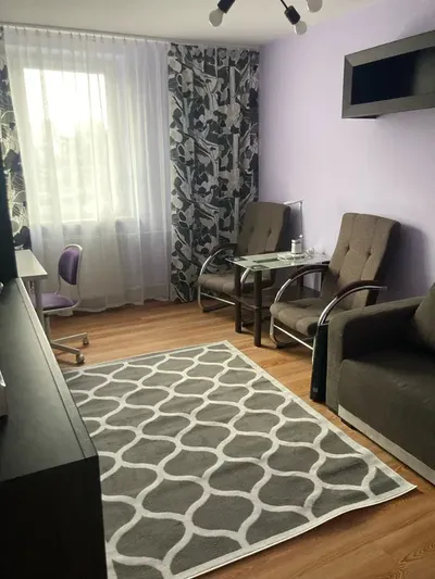 Dwa pokoje dla studentek BEMOWO - miniatura 3