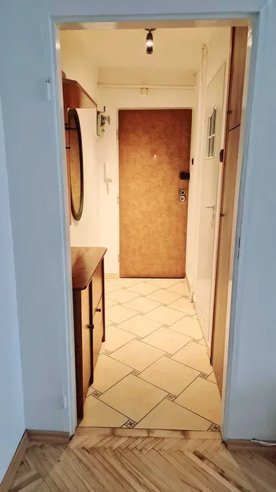 Kawalerka - jasne mieszkanie 30 m² w świetnej lokalizacji | Od zaraz - miniatura 3