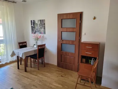 Jasne 2-pokojowe mieszkanie z osobną kuchnią i garderobą | 44 m² | Nowodwory