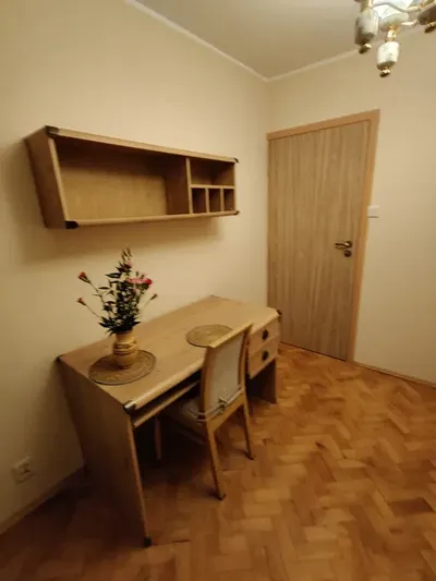 Przytulny pokój z widokiem na zatokę-obok Uniwersytetu Morskiego. - miniatura 2
