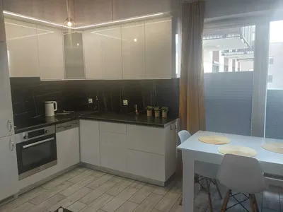 Wynajmę kawalerkę na Aluzyjnej z miejscem w garażu w cenie - miniatura 2