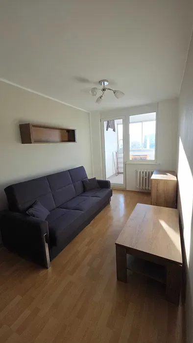Wynajmę odnowiony pokój w mieszkaniu 3 pokojowym na Morenie (Burgaska)