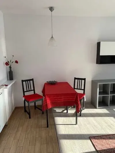 2 pokoje/balkon /widok na zieleń/ gotowe do zamieszkania od teraz/blisko Metra - miniatura 3