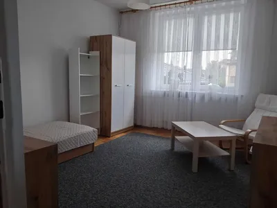 Pokój dla dziewczyny bez dodatkowych opłat
