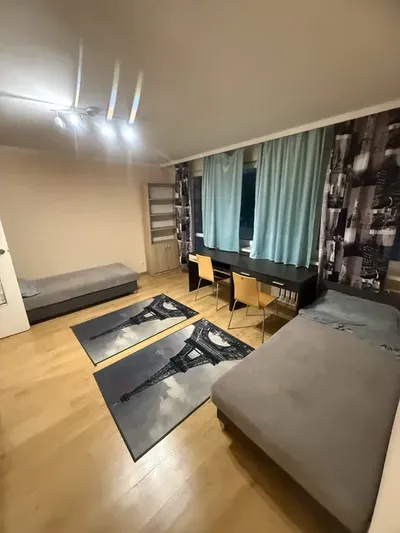 Pokoje studenckie w bloku ul. Śliczna/Meissnera/Mogilska/al.JanaPawła II - miniatura 3