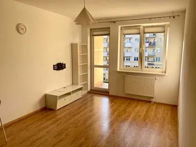 Do wynajęcia komfortowe 2 pokojowe mieszkanie 46 m² | Skorosze | Ul. Chełmońskiego | Teren ogrodzony - parking - miniatura 3