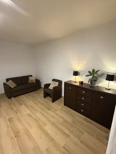 Wynajmę apartament 31 m2 z pięknym widokiem na Warszawski Mokotów - miniatura 2