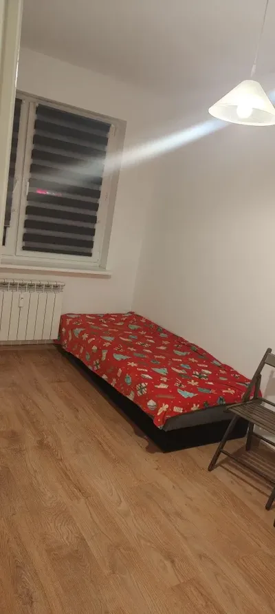 Przestronny pokój do wynajęcia na Piątkowie, os. Chrobrego - miniatura 2