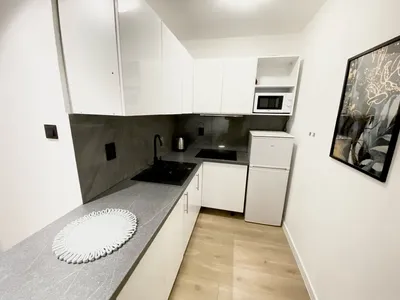 Ładny pokój w 2 pokojowym mieszkanu Kapelanka Czerwone Maki Grota Roweckiego - miniatura 5