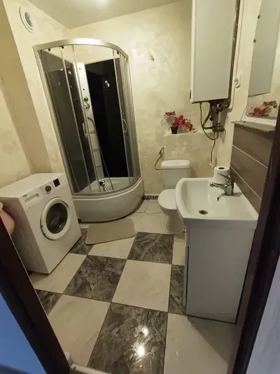 Do wynajęcia duża kawalerka - miniatura 5