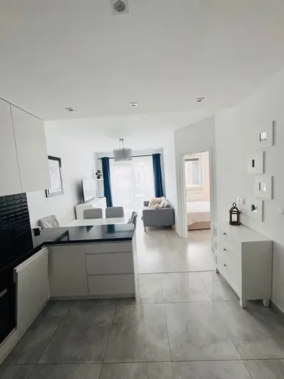 Od 1 października Do wynajęcia -2 pokoje (36m2) Żerań/ cisza/ zieleń/ dobra komunikacja - miniatura 4