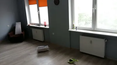 Duża jasna kawalerka 40m2, centrum, dostępny parking na pilota. - miniatura 3